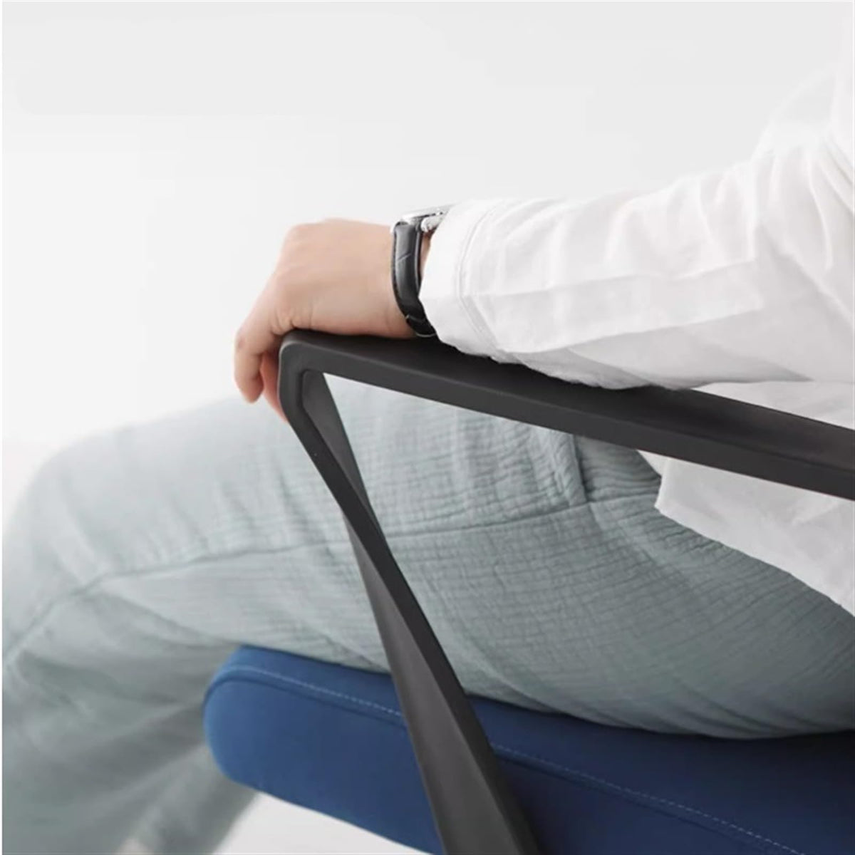 High Back Mesh Ergonomic Office Chair with Lumbar Support E146956