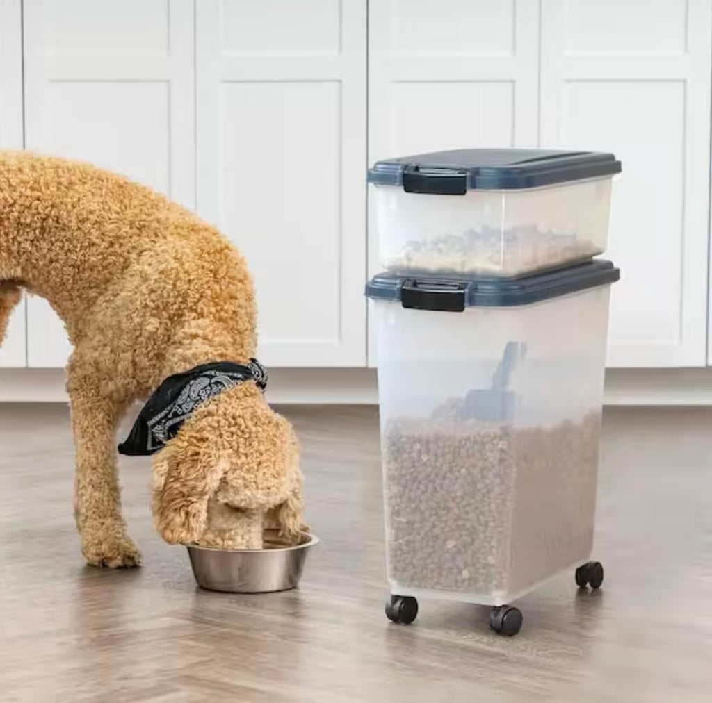 Airtight Pet Food Storage Combo with Scoop M40704