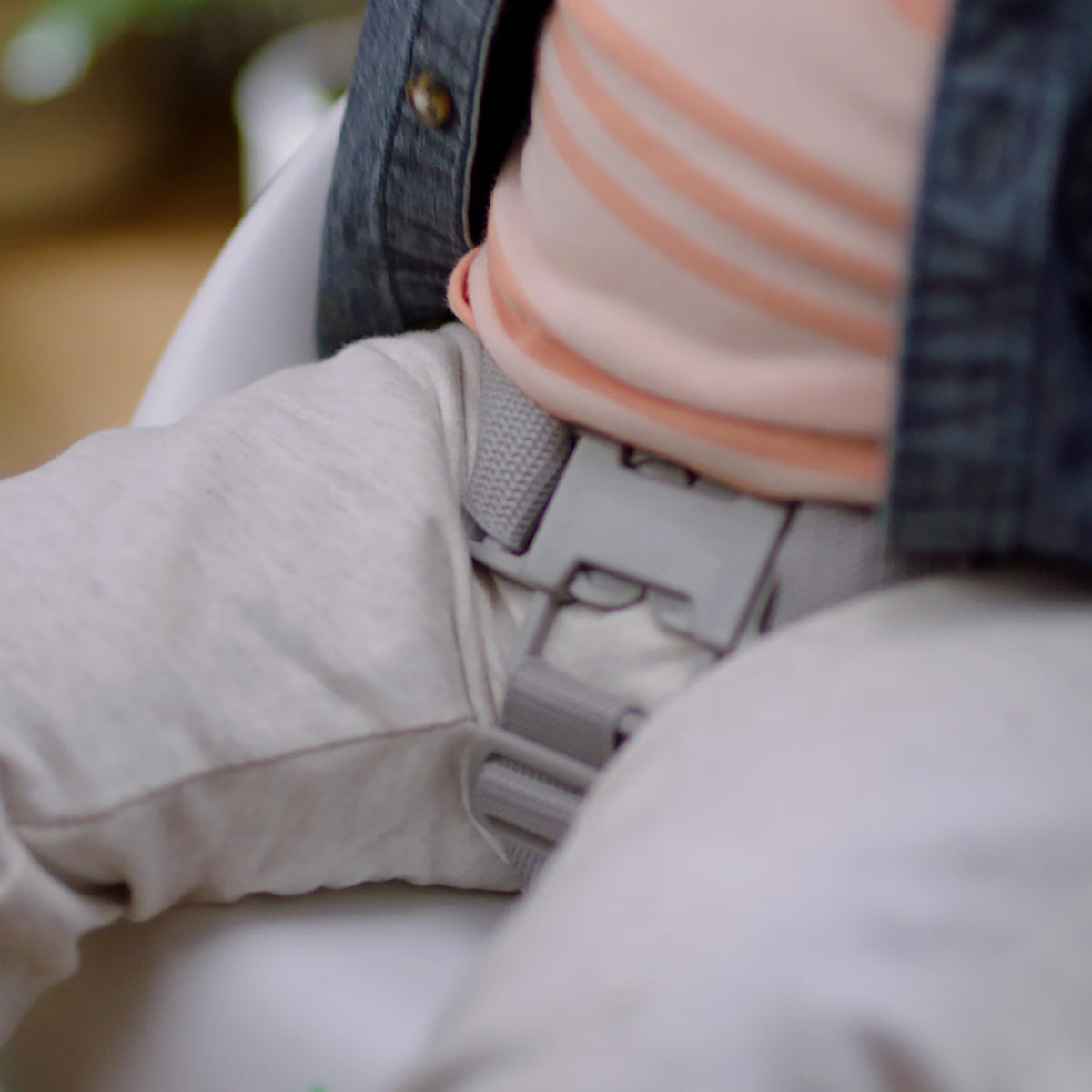 Baby Booster Feeding Chair with 3-Point Harness L9173