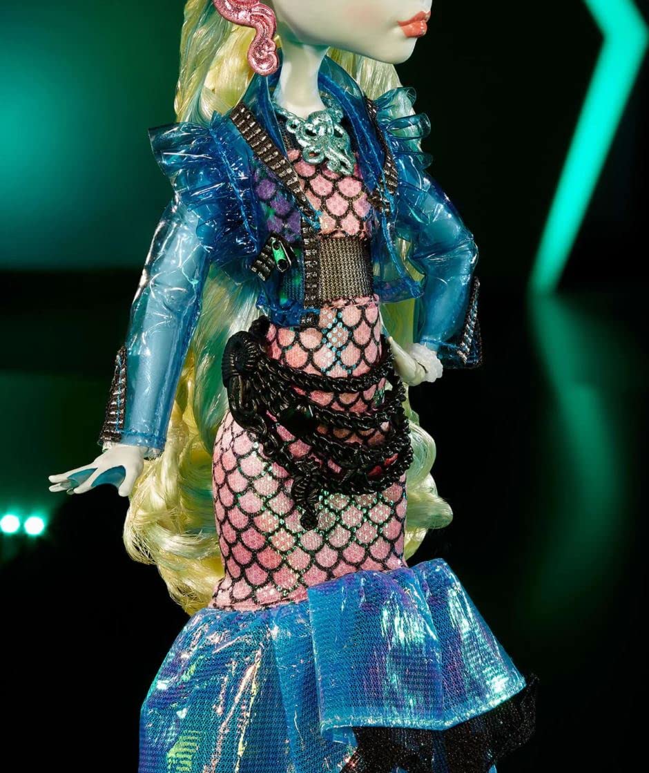 Lagoona Blue 10.5in Doll Z799