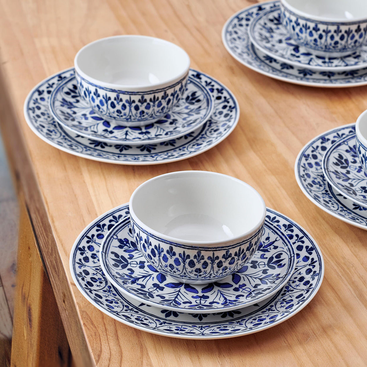 12 Piece Blue Stoneware Dinnerware Set H1007